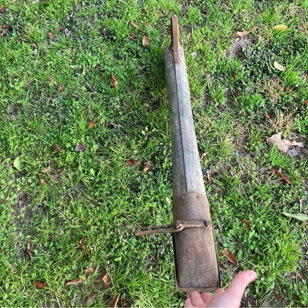 Antique Cultivator Garden Tool Seed Planter 33” Long Wood Handle - Picture 14 of 15